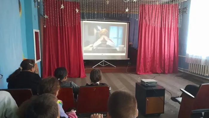 i (2кинолек).jpg